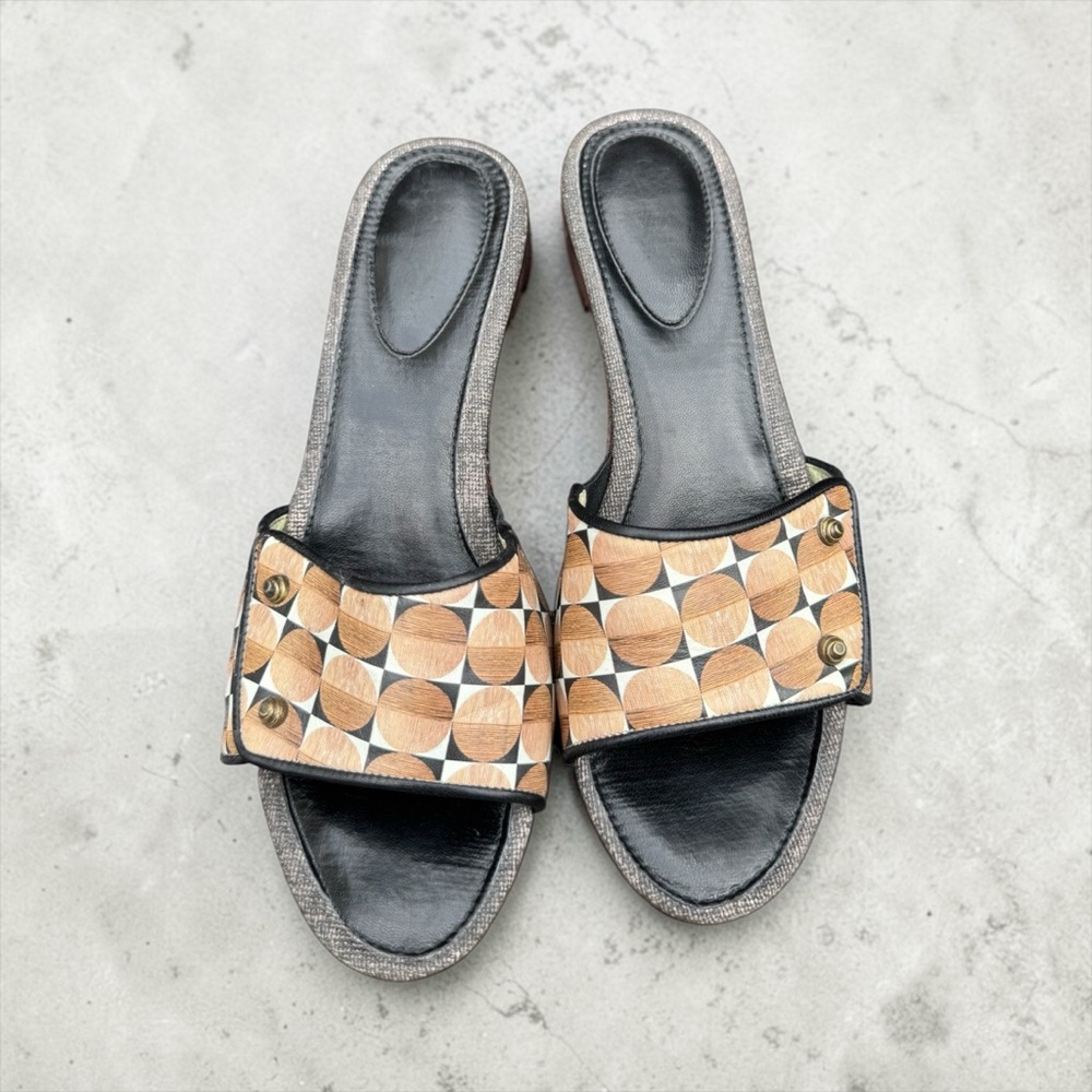 Vintage 90’s Slide Heels with Geometric Detail and Wood Design Size 9